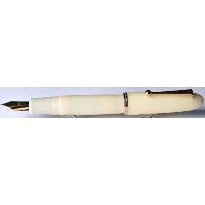 Jinhao No. 9019 Fountain Pen, White Marble with Heartbeat Nib