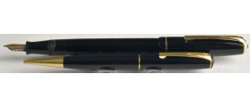 BU155 Boot's Chatsworth Fountain Pen and Pencil Set, boxed. (soft Medium)