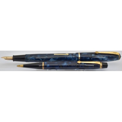 CS1014 Conway Stewart No. 15 Fountain Pen and Nippy No. 3 Pencil Set, boxed. (Soft Medium)