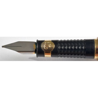 MS869 Pen Quest Fluted Gold Plate Fountain Pen (Medium)