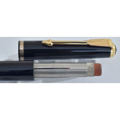 PA3354 Parker Slimfold Fountain Pen and Pencil Set, boxed.  (Soft Medium)