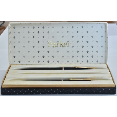 PA3354 Parker Slimfold Fountain Pen and Pencil Set, boxed.  (Soft Medium)