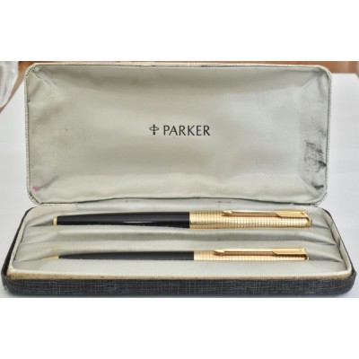 PA3397 Parker 61 Consort Fountain Pen and Pencil Set, boxed. (Medium)