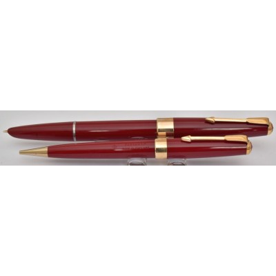 PA3444 Parker 17 Super Fountain Pen and Pencil Set, boxed (Soft Medium)