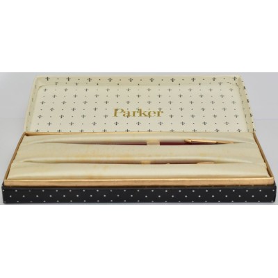 PA3444 Parker 17 Super Fountain Pen and Pencil Set, boxed (Soft Medium)