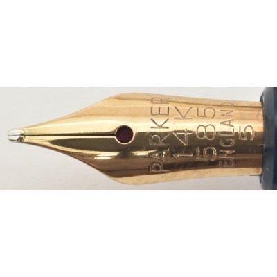 PA3553 Parker Slimfold Fountain Pen and Pencil Set, boxed.  (Semi-Flexible Medium)