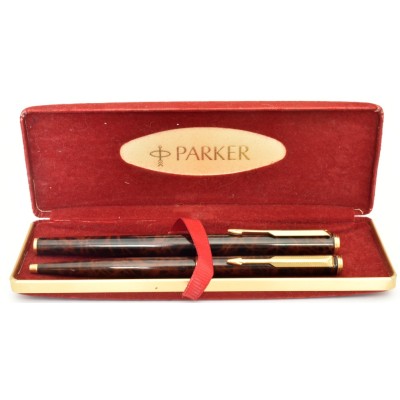 PA3590 Parker 95 Lacque Thuya Fountain Pen and Ballpoint Set, boxed.  (Medium)