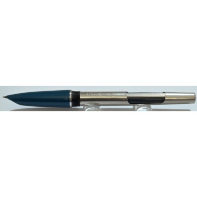 PA3592 Parker 51 Aerometric Mk. II Fountain Pen and Pencil Set, boxed.  (Generous Medium)