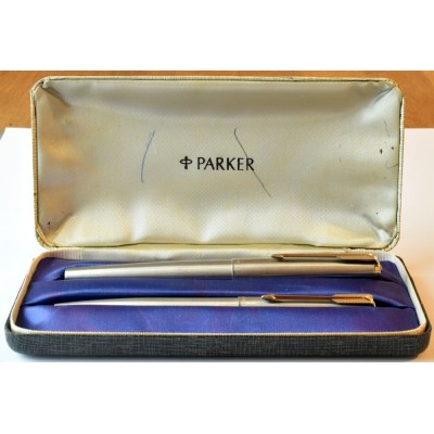 PA3649 Parker 61 Flighter Deluxe Fountain Pen and Ballpoint Set, boxed.  (Fine)