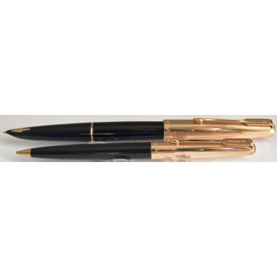 PA3685 Parker 61 Custom Fountain Pen and Pencil Set, boxed. (Medium)