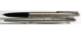 PA3693 Parker 45 Flighter Fountain Pen and Ballpoint Set, boxed. (Medium)