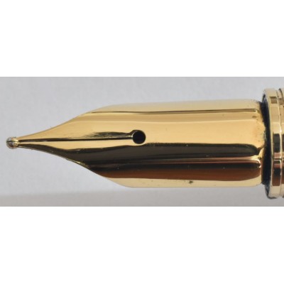 SH1844 Sheaffer TRZ Model 60 Fountain Pen and Pencil Set, boxed (Medium).